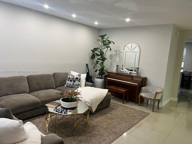 Foto del edificio - 10866 NW 51st Ln