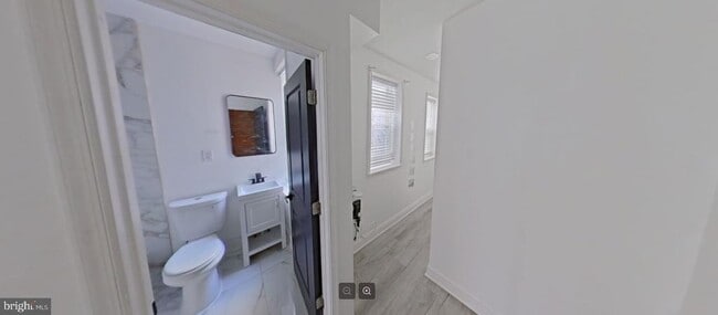 Foto del edificio - 3331 N Howard St