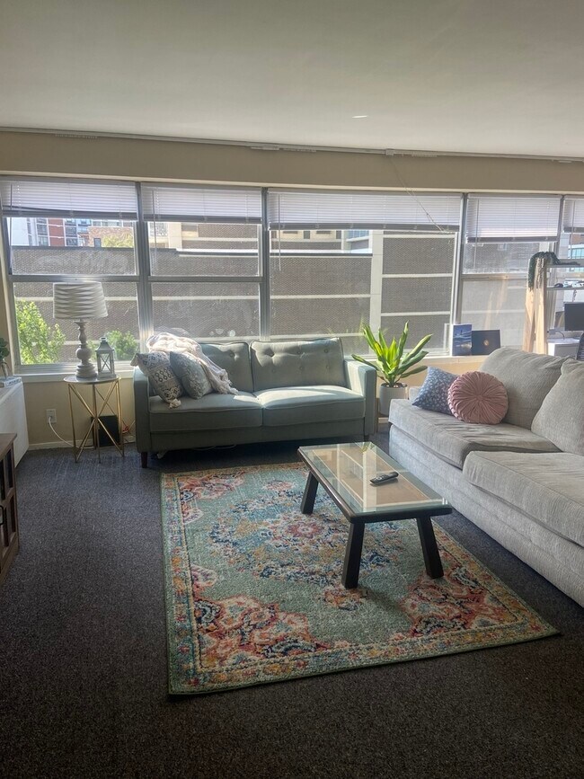 Foto del edificio - 6157 N Sheridan Rd