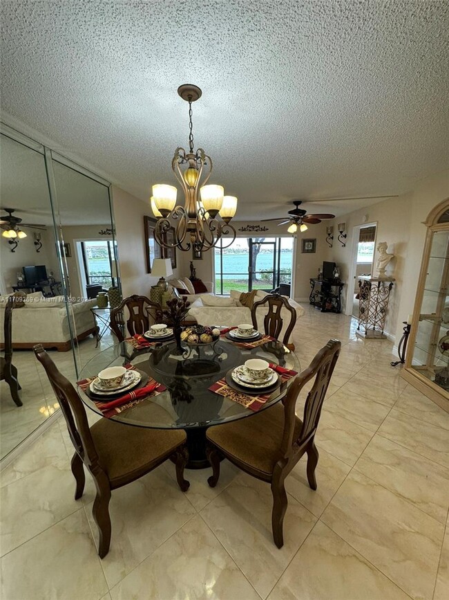 Foto del edificio - 13255 SW 16th Ct