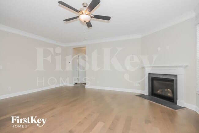 Building Photo - 3961 Norman View Dr