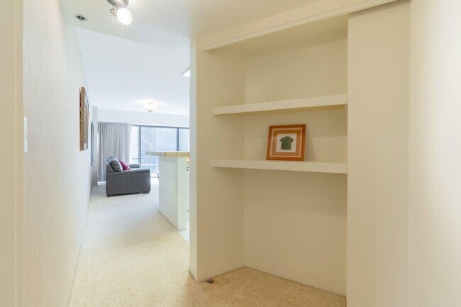 Foto del edificio - 1088 Bishop St