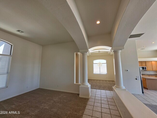 Building Photo - 2653 N Travis