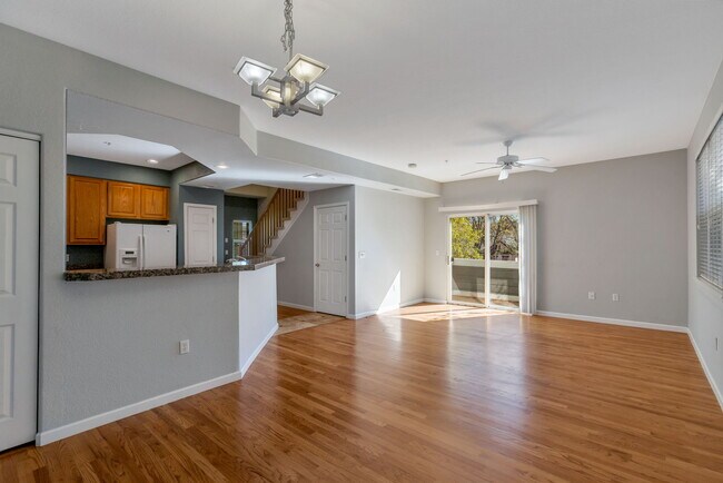 Foto del edificio - 1755 Emerson St