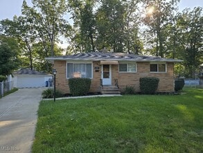 Building Photo - 24387 Lebern Dr