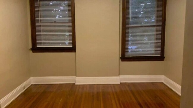 Foto del edificio - 2215 Victor St