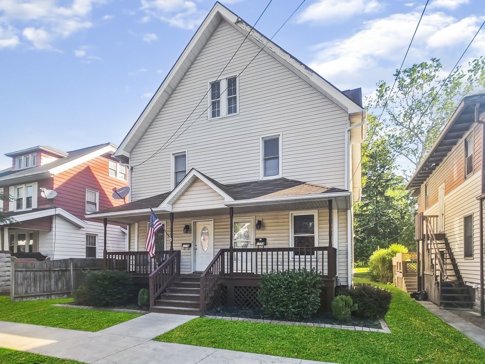 Primary Photo - 1774 Memorial Ave