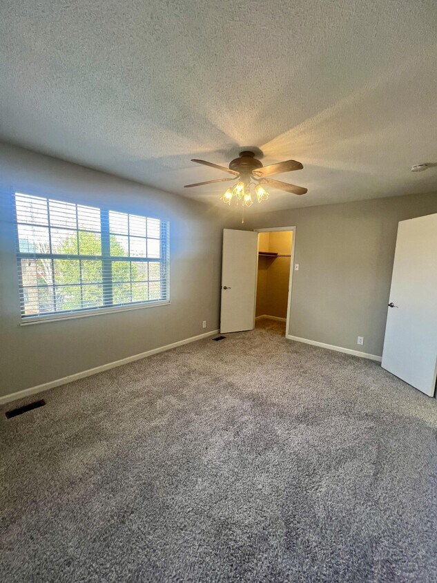 Primary Photo - 1221 Crest Brook Dr