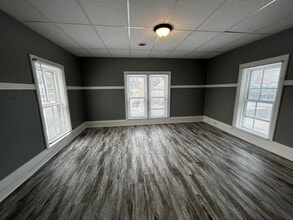 Building Photo - 47 Union St