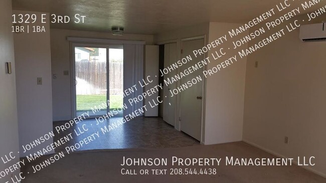 Building Photo - 1329 E 3rd St