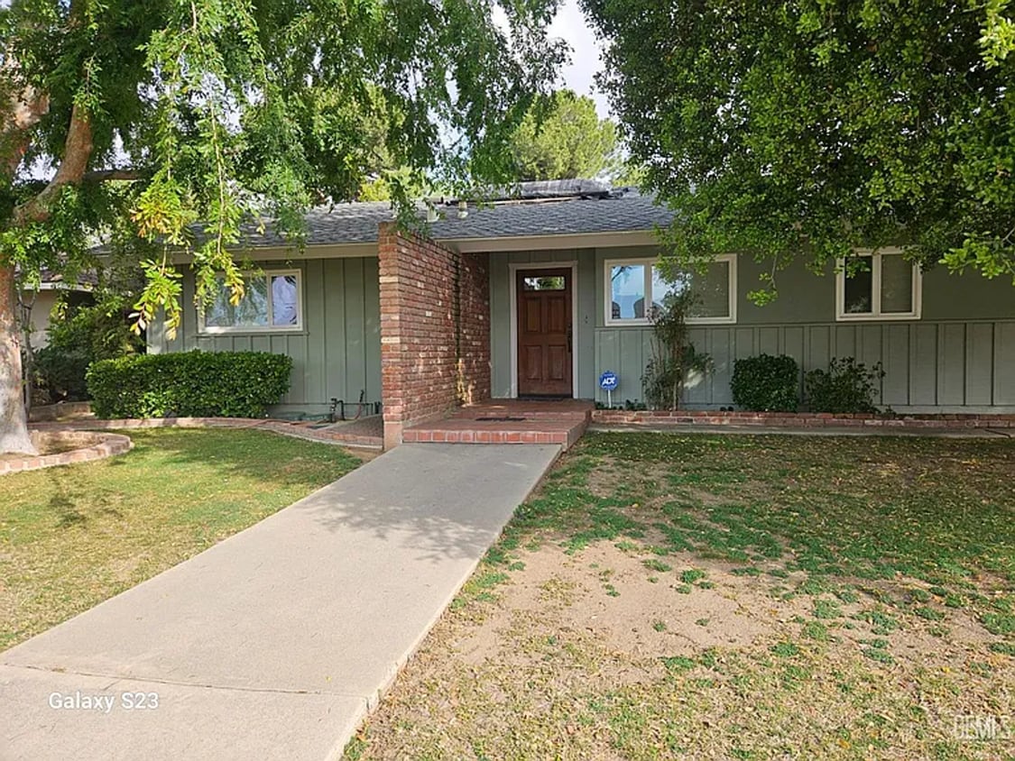 Primary Photo - 1112 Radcliffe Ave