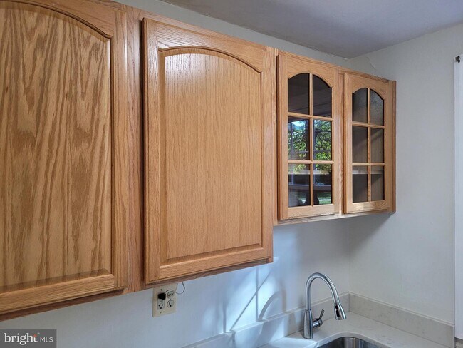 Foto del edificio - 4318 N Pershing Dr