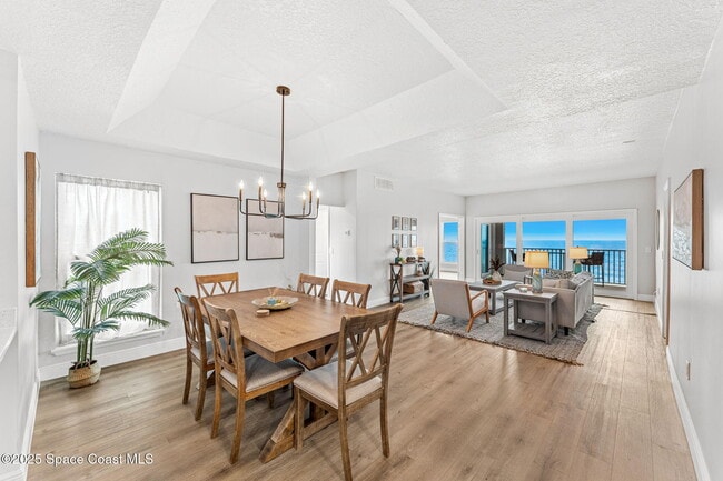 Building Photo - 3037 Jimmy Buffett Mem Hwy
