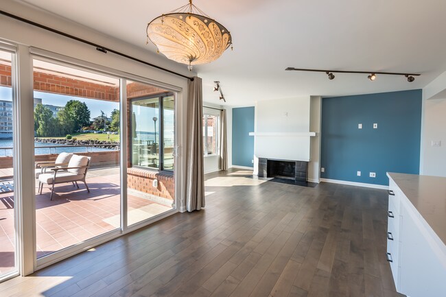 Photo - 2320 43rd Ave E Townhome