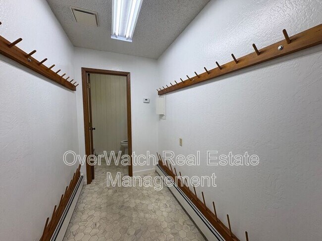 Foto del edificio - 6007 E 12th Ave
