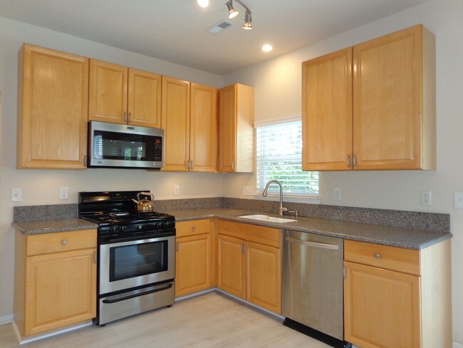 Building Photo - Bay Point - Partially Furnished!