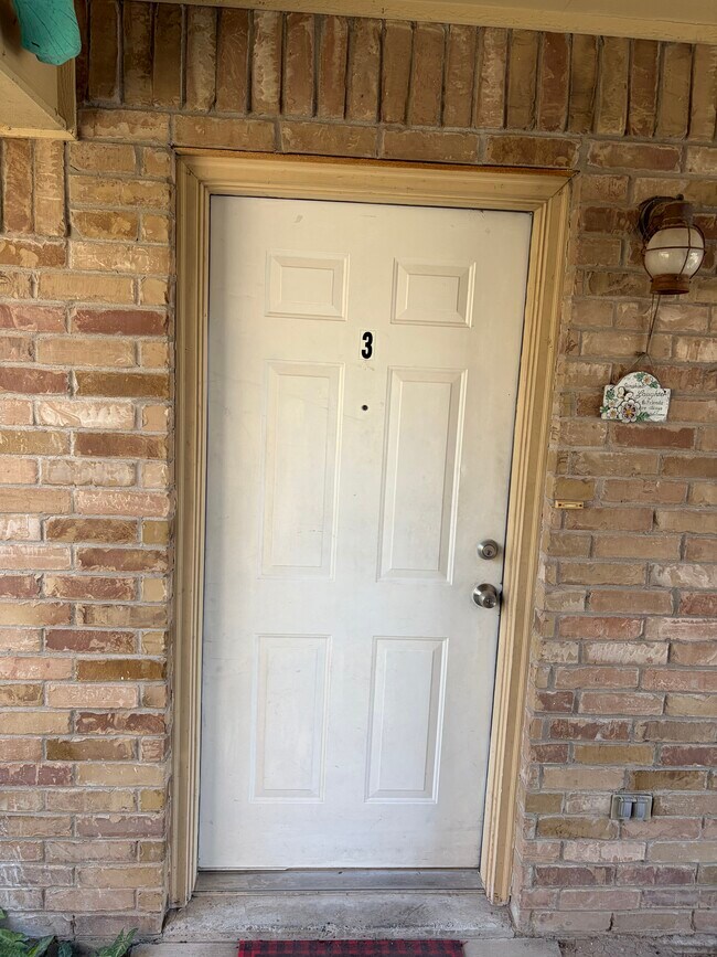 Foto del edificio - 2104 Paradise Dr