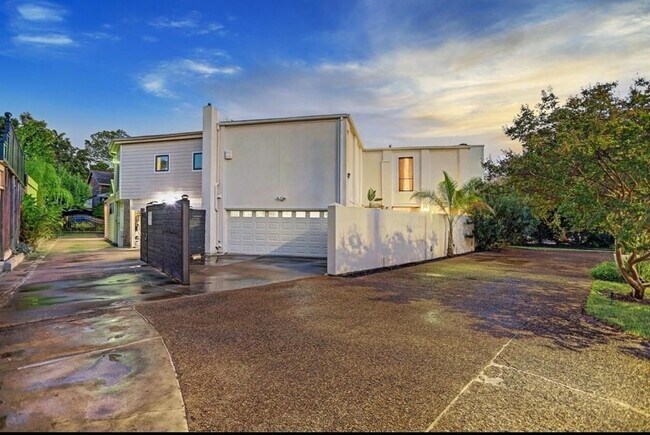 Building Photo - 1111 Potomac Dr