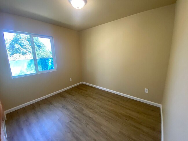Building Photo - 547 N. CABRERA AVE.