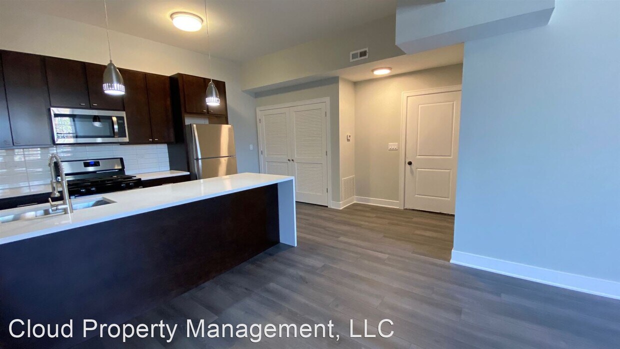 Foto principal - 2315 W 24th Pl