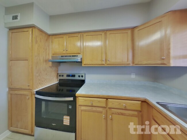 Foto del edificio - 11249 Emuness Rd