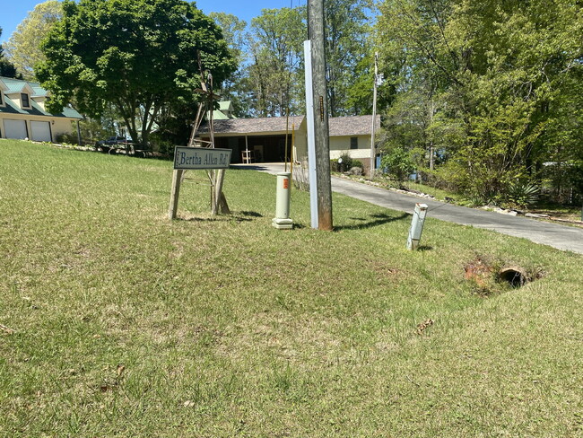 Building Photo - Lakefront Living! Furnished 3-Bed Home w/ ...