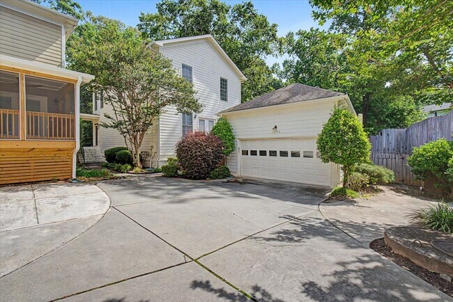 Photo - 1450 Sylvan Circle House