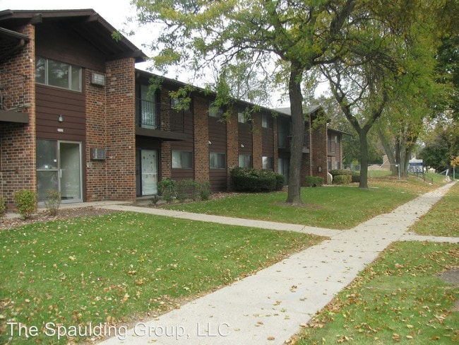 Building Photo - 3900 W Good Hope Rd