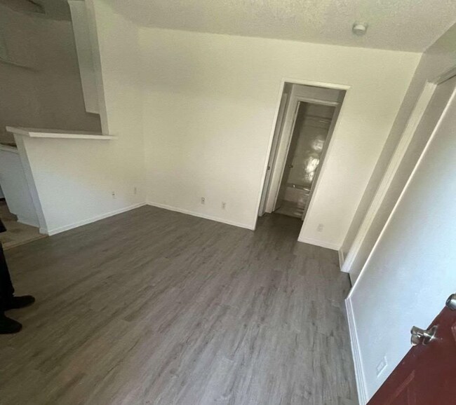 Foto del edificio - 38729 10th St E