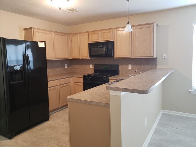Building Photo - 7302 Legacy Pines Dr