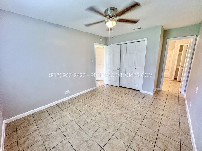 Foto del edificio - 5840 Glacier Sun Dr