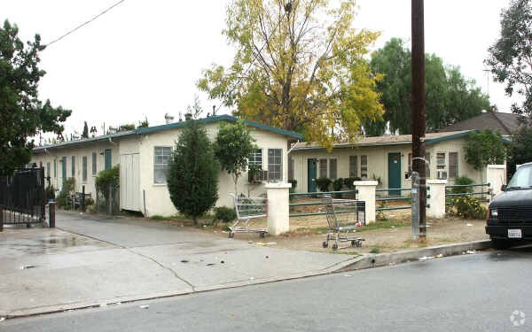Building Photo - 10538 Cantara St