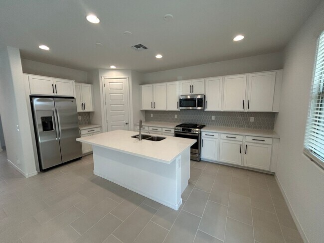 Foto del edificio - 25168 N 165th Ave