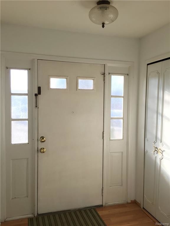 Foto del edificio - 5125 Buckingham Pl Dr