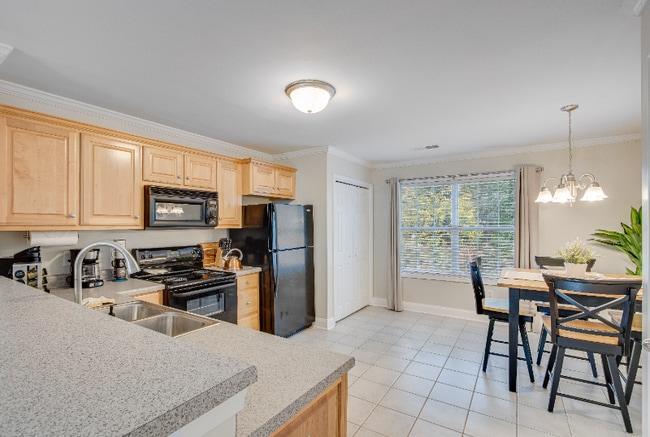 Foto del edificio - 105 Whitehead Rd