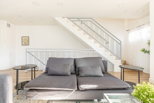 Foto del edificio - 1233 West 39th Street