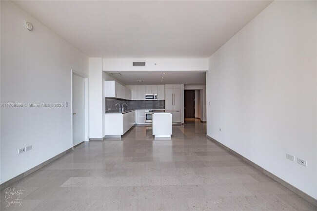 Foto del edificio - 88 SW 7th St