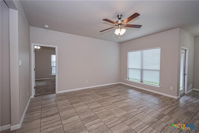Foto del edificio - 2216 Vicksburg Ln