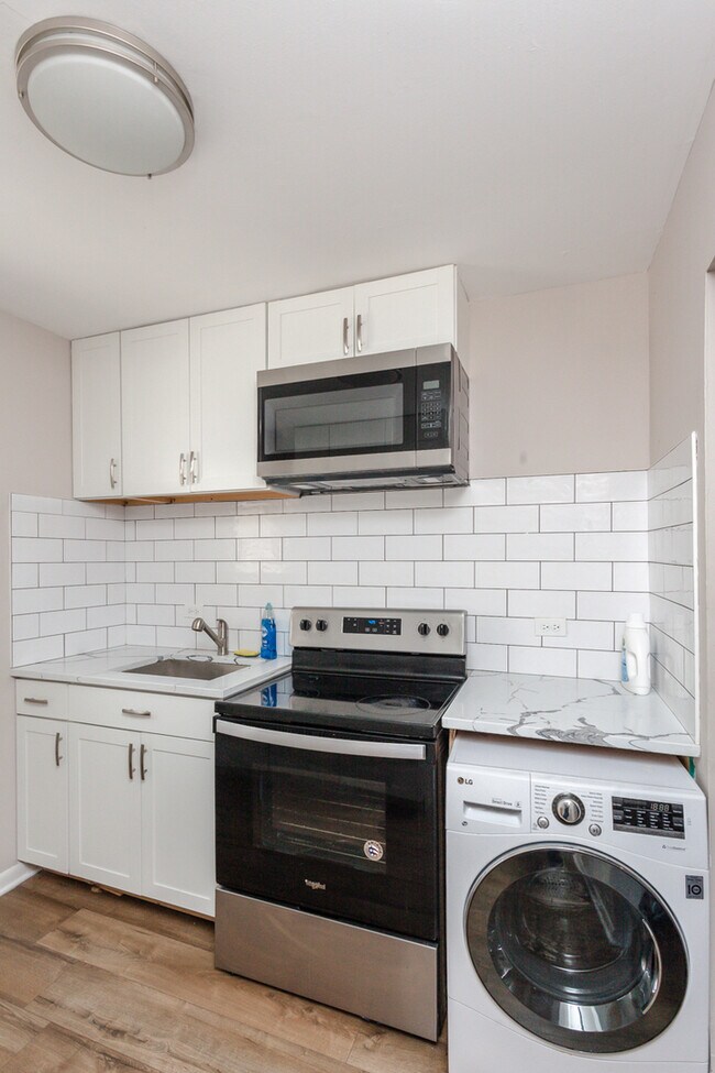 Foto del edificio - 6427 N Hermitage Ave