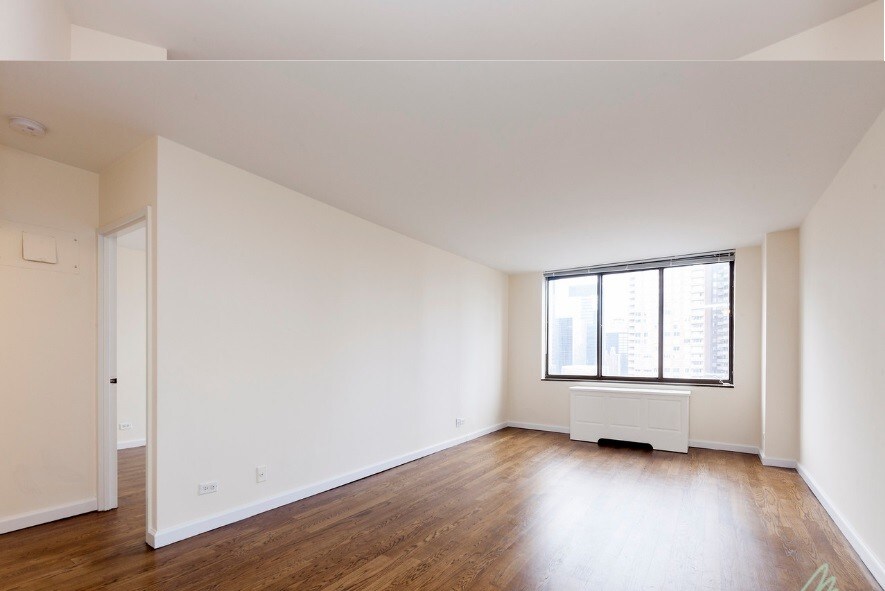 Foto principal - 228 E 45th St