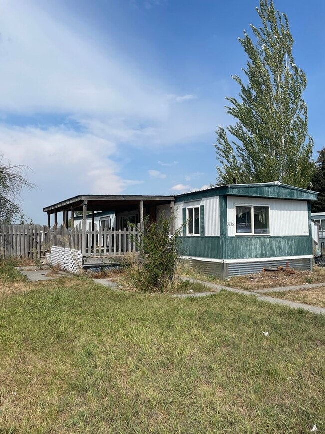 Building Photo - 3735 E Upland