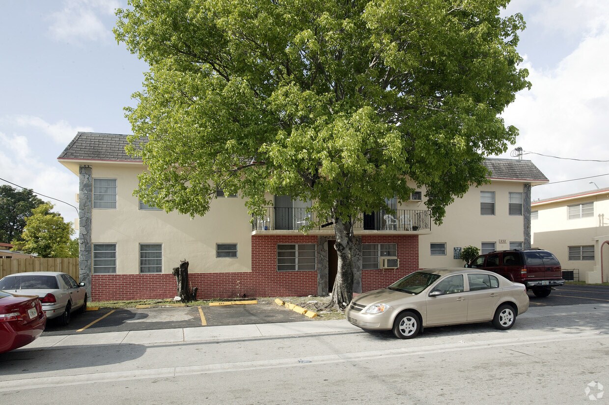 Foto del edificio - 930 SE 12th St
