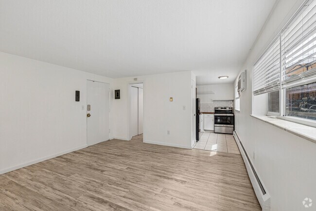 Estudio A - 550 pies cuadrados - Espacio habitable - At the Parc