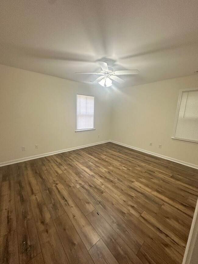 Foto del edificio - 3 Bedroom Condo