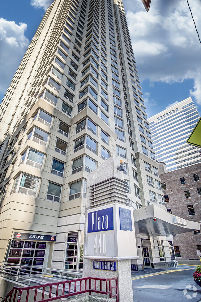 Building Photo - 440 N Wabash Ave