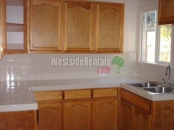 Primary Photo - 5107 Overland Ave