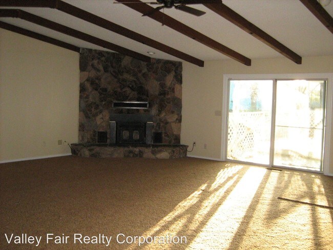 Building Photo - 5370 Marysville Rd