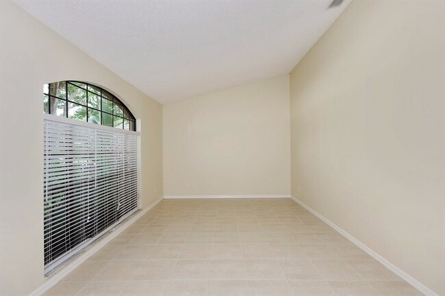 Building Photo - 12740 Forestedge Cir