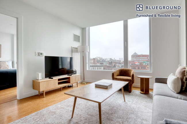 Foto del edificio - 311 W Illinois St