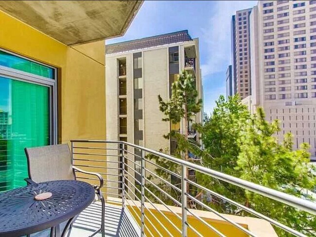 Foto del edificio - Downtown Views from Cortez Hill! Tall Ceil...